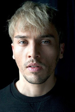 Laurean Wagner backdrop