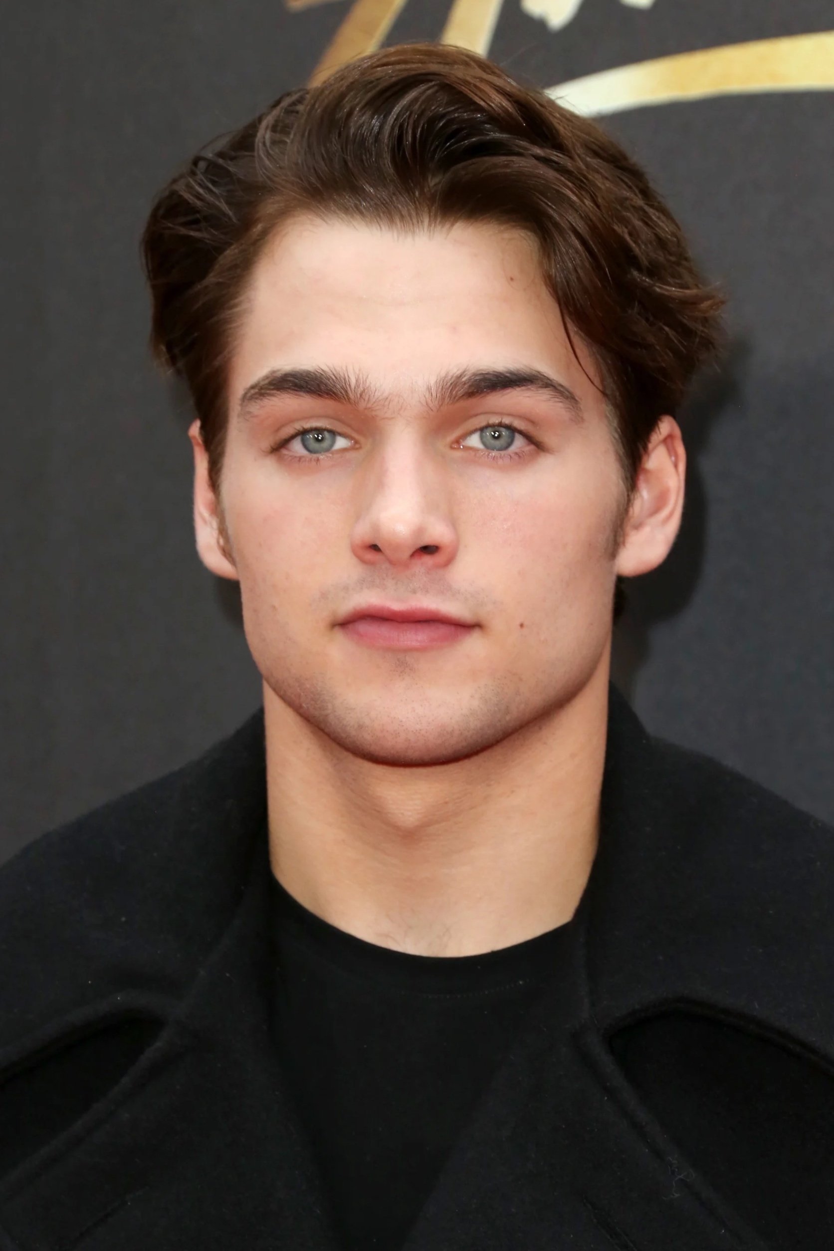 Dylan Sprayberry backdrop