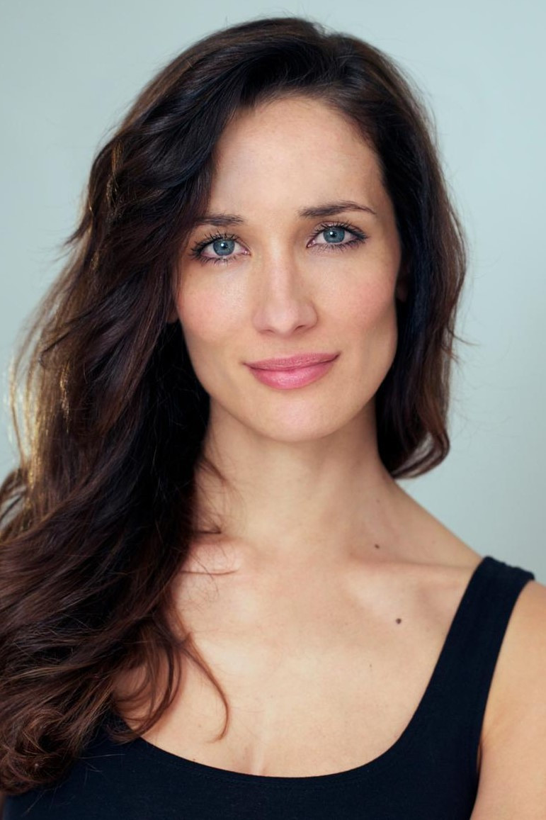 Ana Asensio backdrop