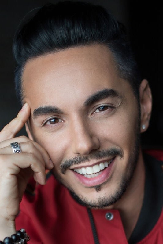 Timur Kerimov backdrop