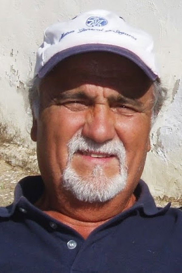 Goyito Fernández backdrop