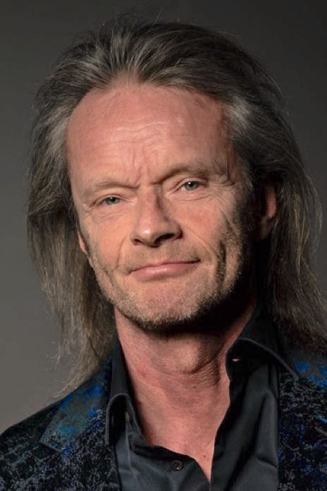 Torstein Flakne backdrop