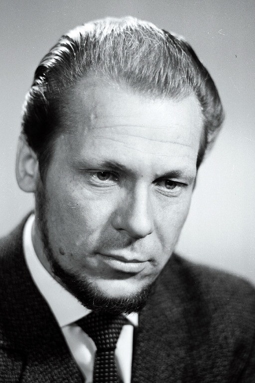 Peeter Tooming backdrop