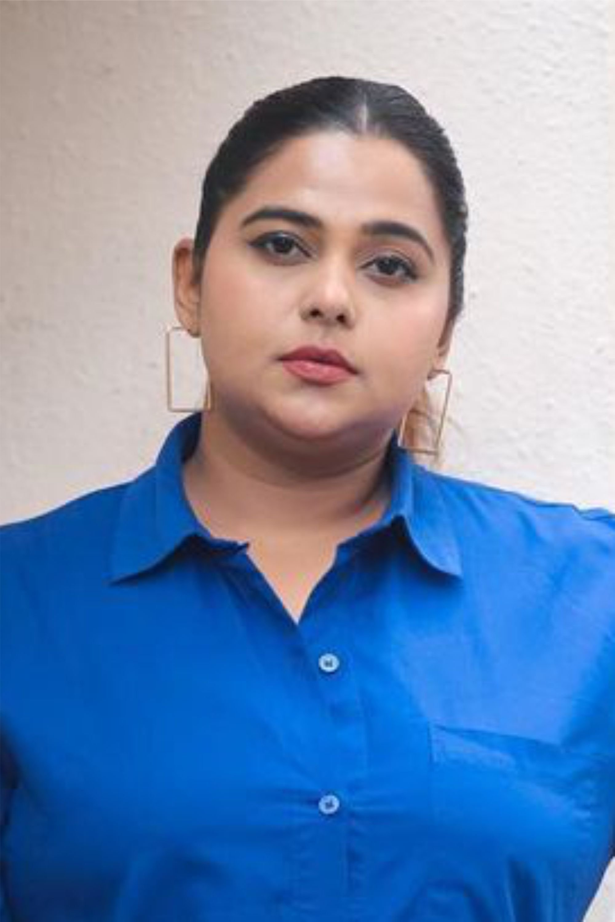 Fara Shibla backdrop