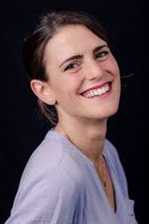 Aldana Troncoso backdrop