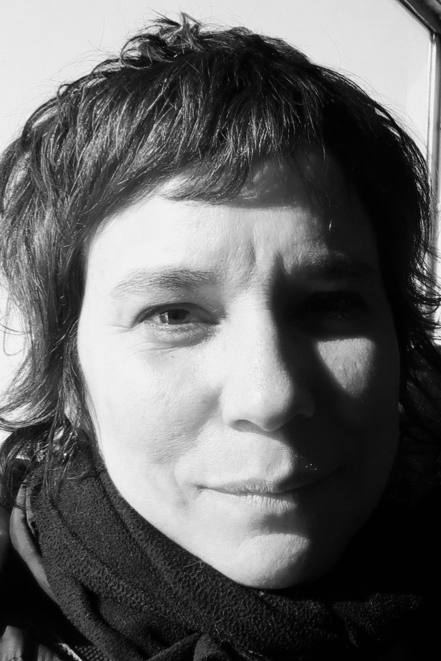 Isabelle Leblanc backdrop