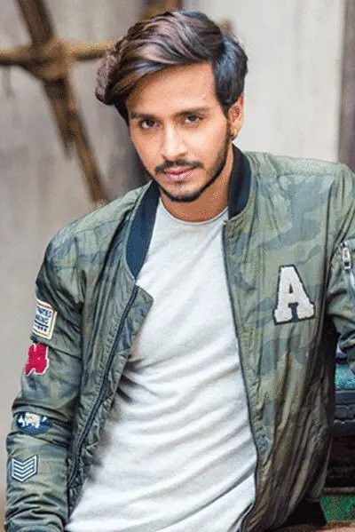 Param Singh backdrop