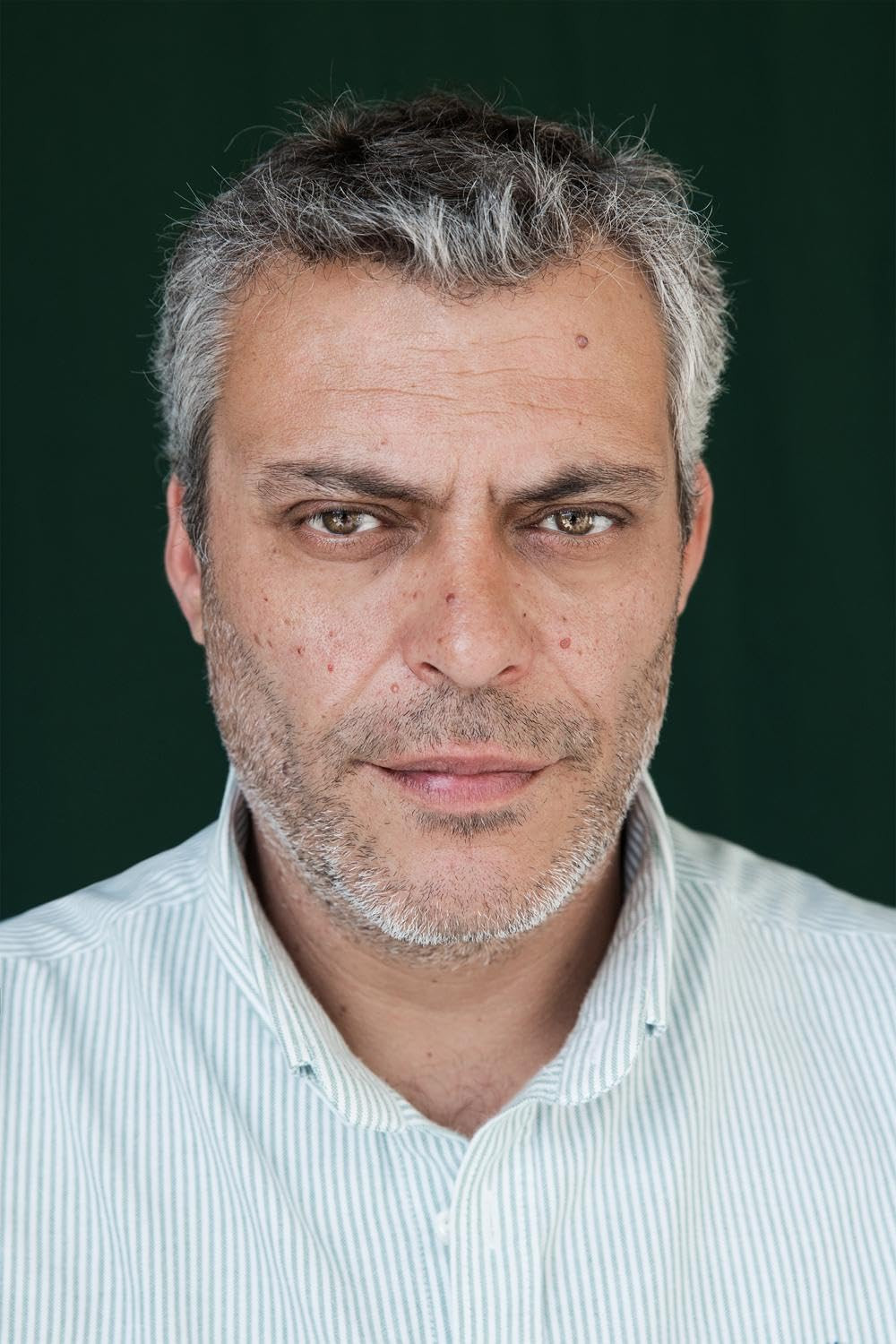 Hugo Bentes backdrop