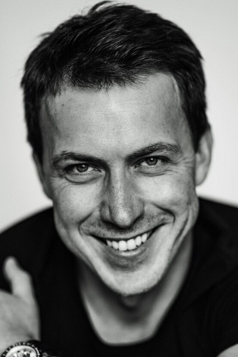 Maksim Merkulov backdrop