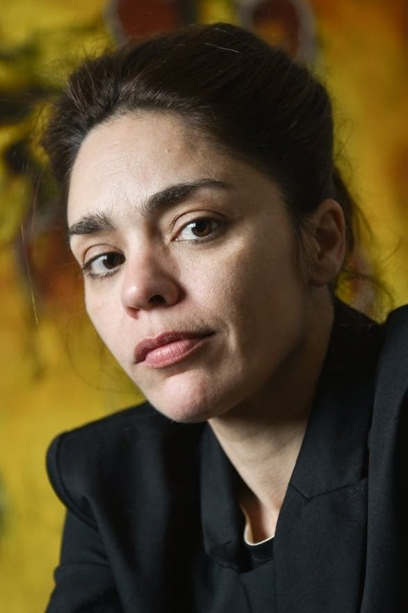 Belén Blanco backdrop