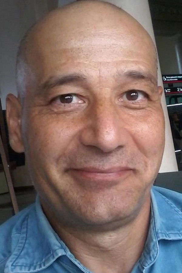 Ruslan Muradasilov backdrop