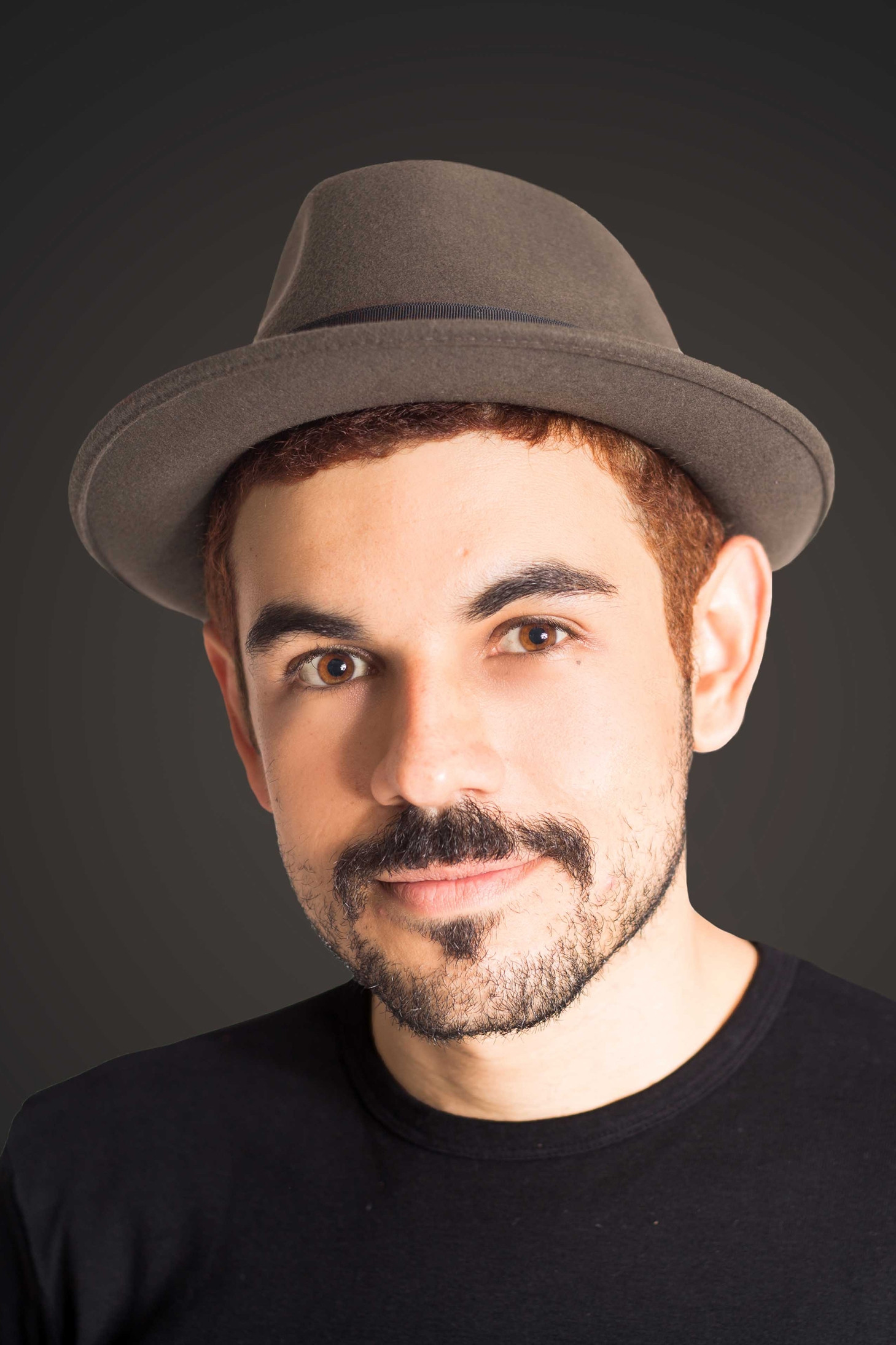 Marlom Meirelles backdrop