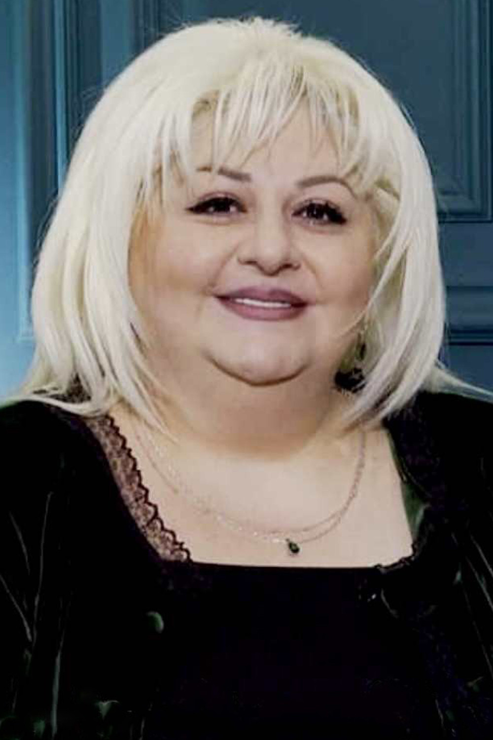 Zaruhi Aramyan backdrop