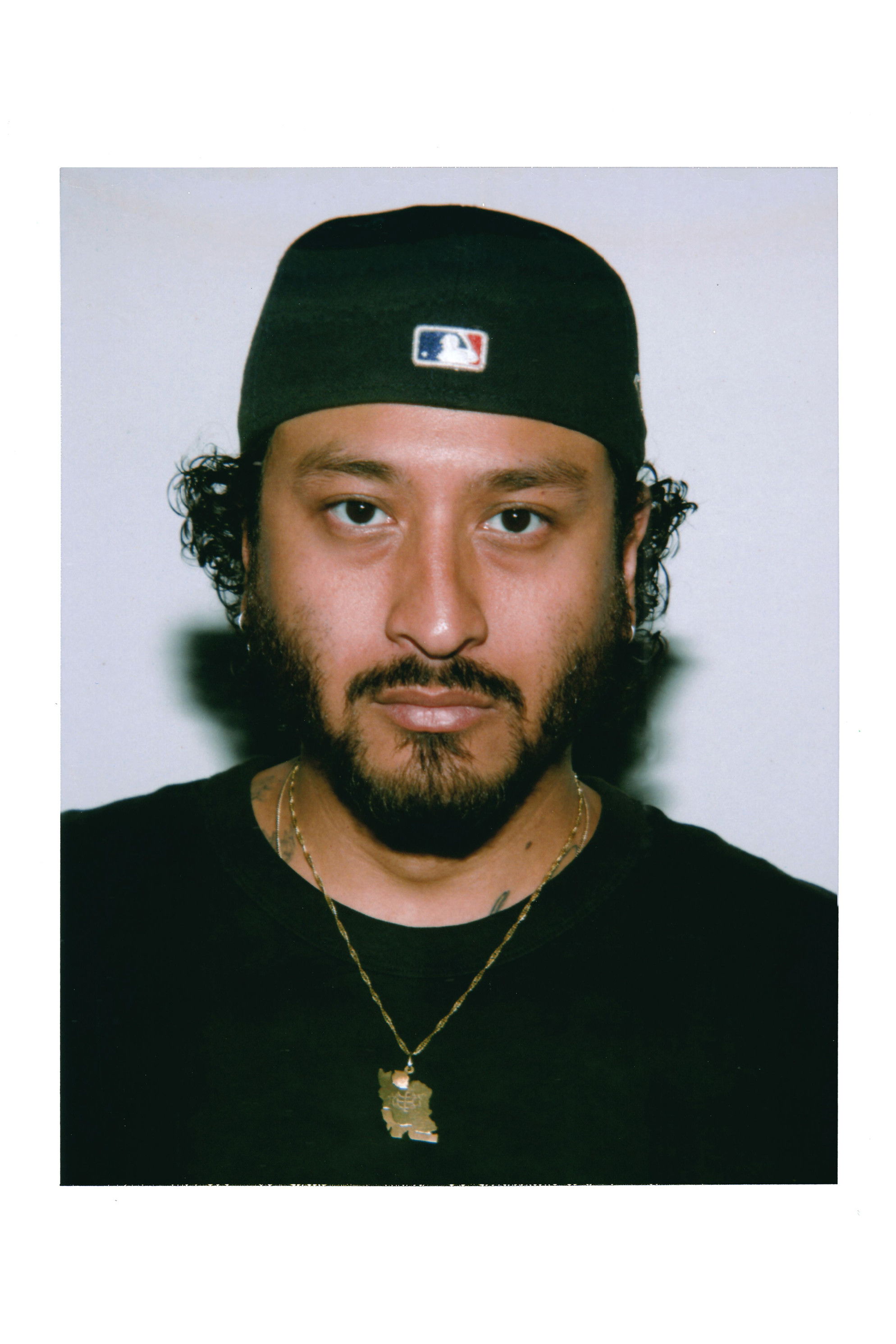 Keavan Yazdani backdrop