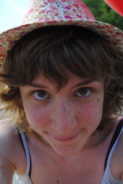 Marjolaine Perreten backdrop