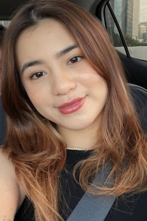 Thalia Ivanka backdrop