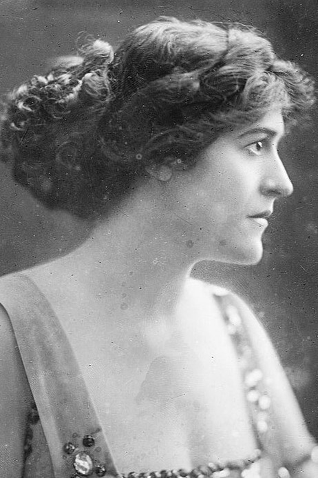 Katharine Kaelred backdrop