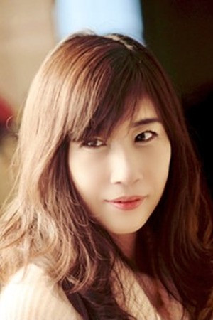 Yukako Shimizu backdrop