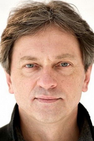 Aleksandr Smirnov backdrop