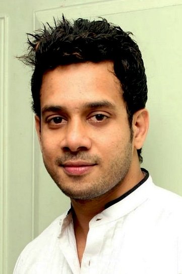 Bharath Srinivasan backdrop