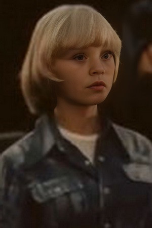 Mariya Piskunova backdrop