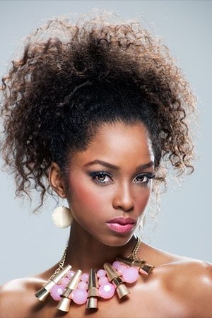 Yaritza Reyes backdrop