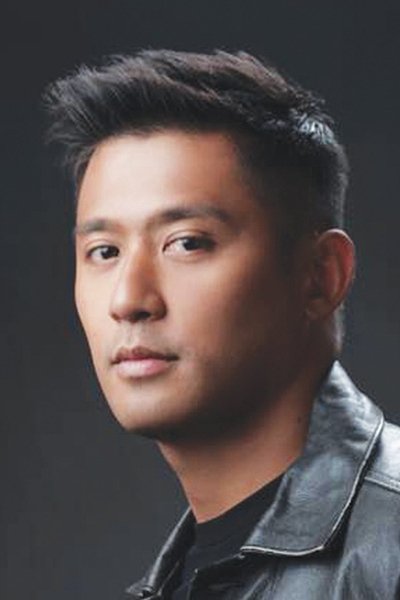Rocco Nacino backdrop