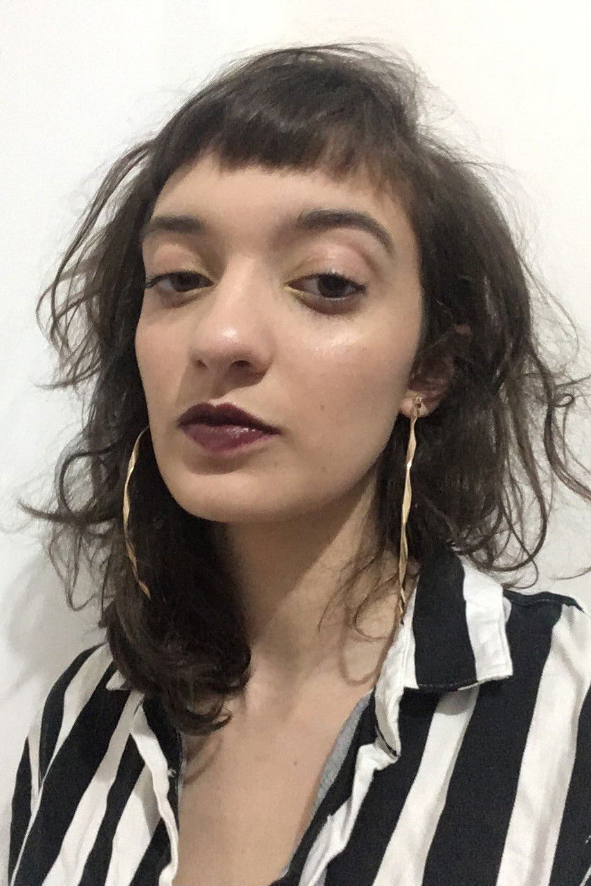 Amanda Cavalcanti backdrop