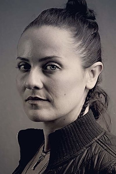 Melisa Cardona backdrop