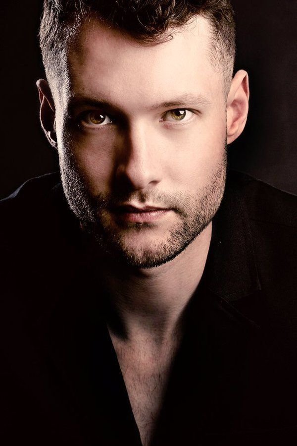 Calum Scott backdrop