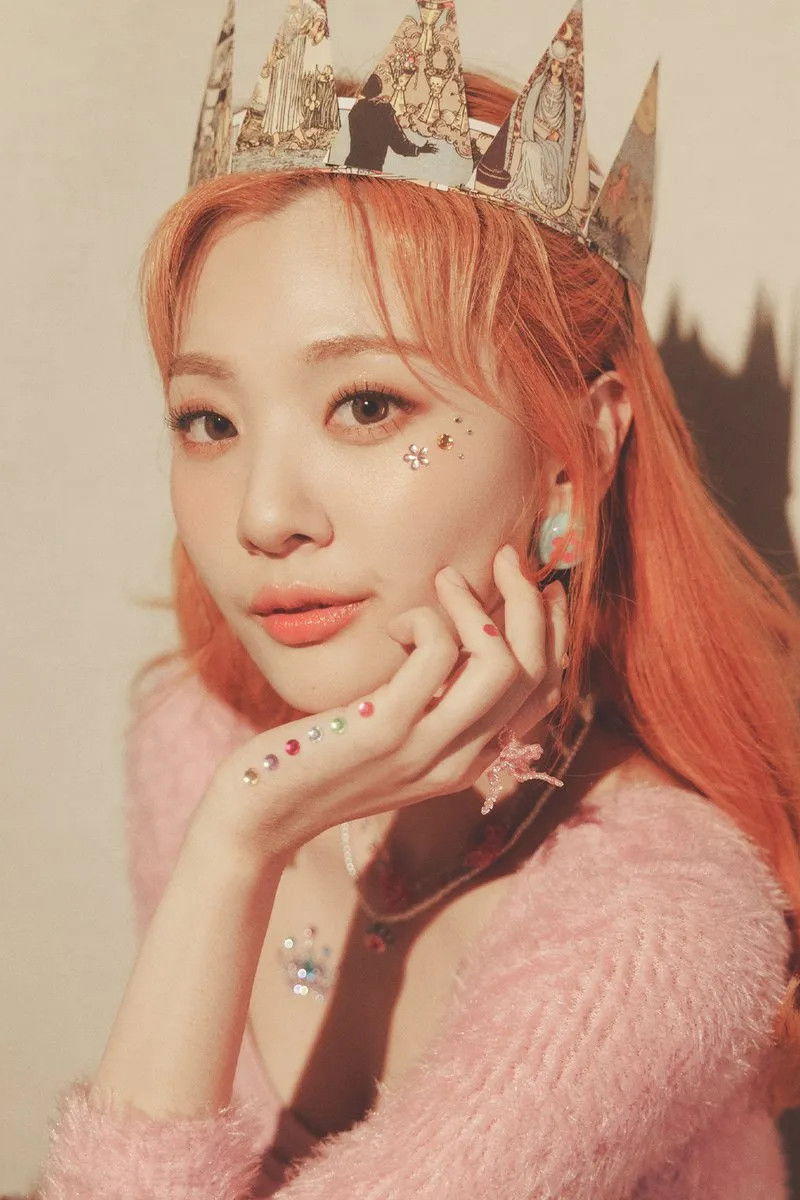 Ahn Ji-young backdrop