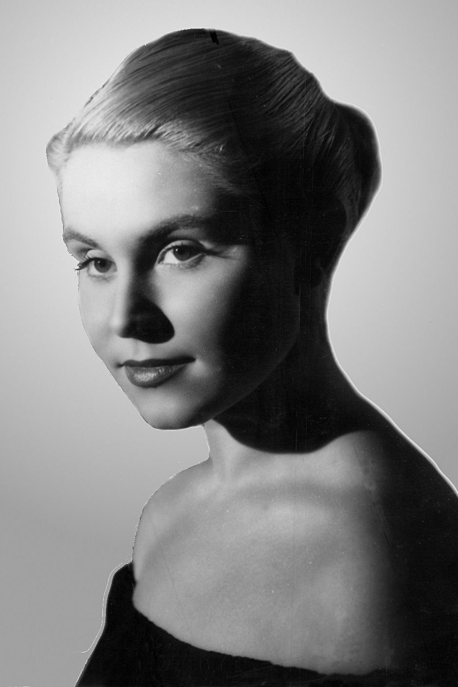 Nadine Basile backdrop