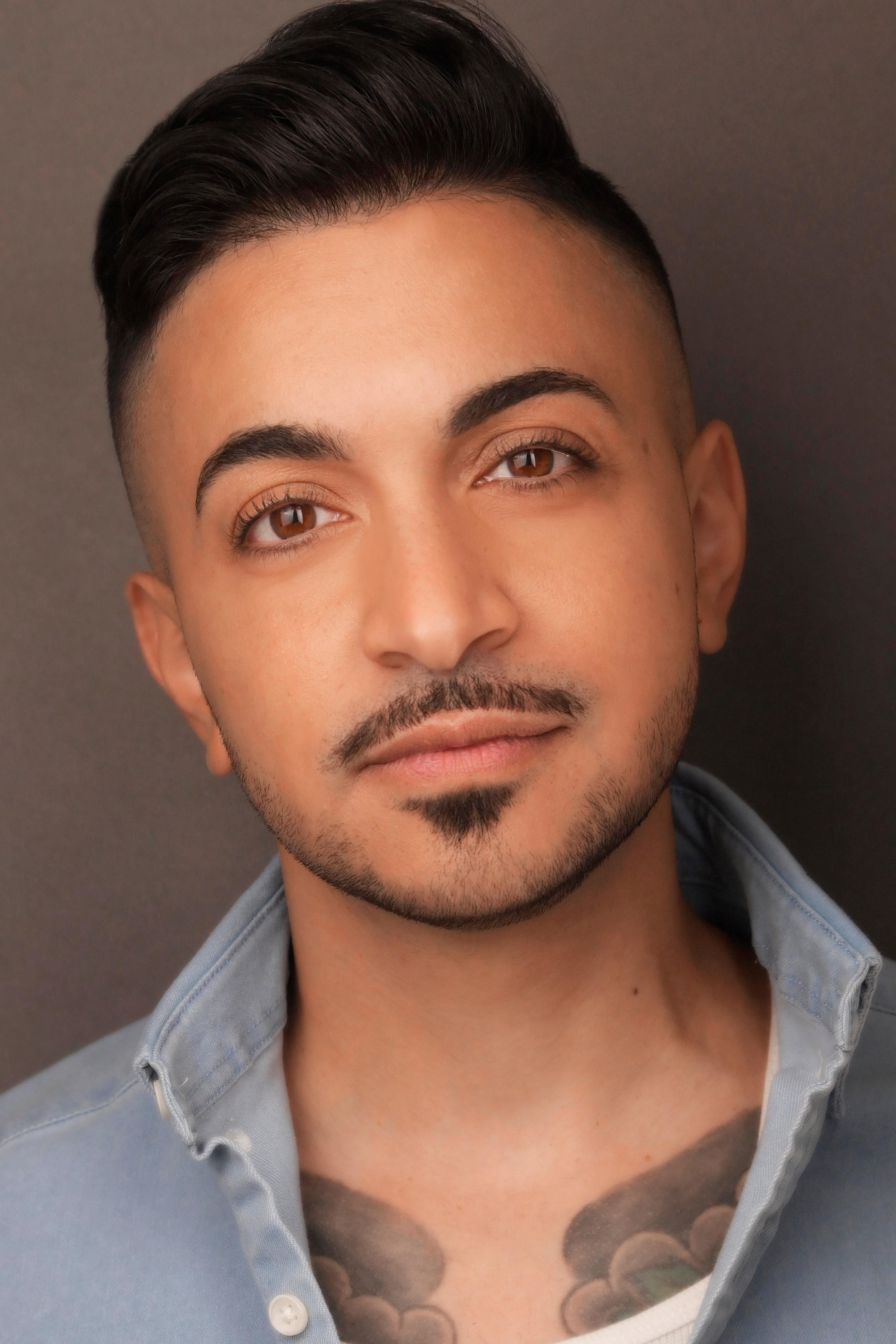 Samy Nour Younes backdrop