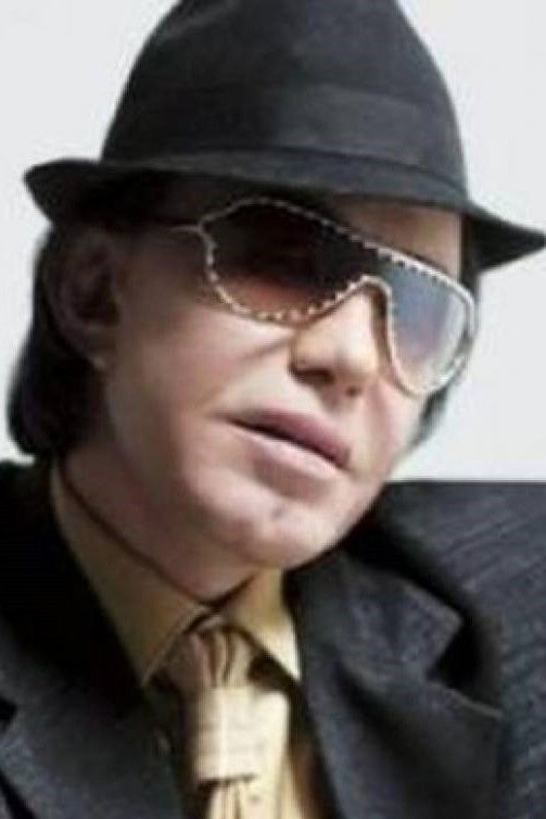 Yannis Floriniotis backdrop