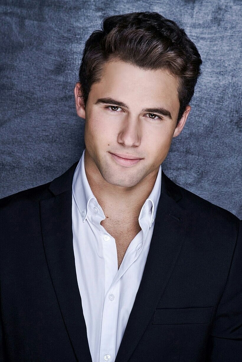 Robi Grejm-Kunts backdrop