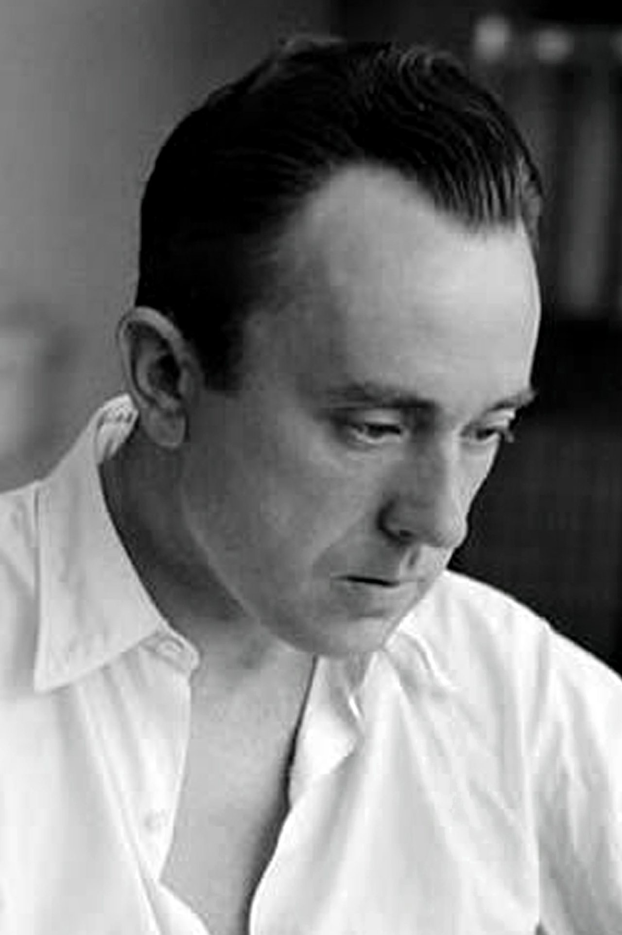 Jacques de Baroncelli backdrop