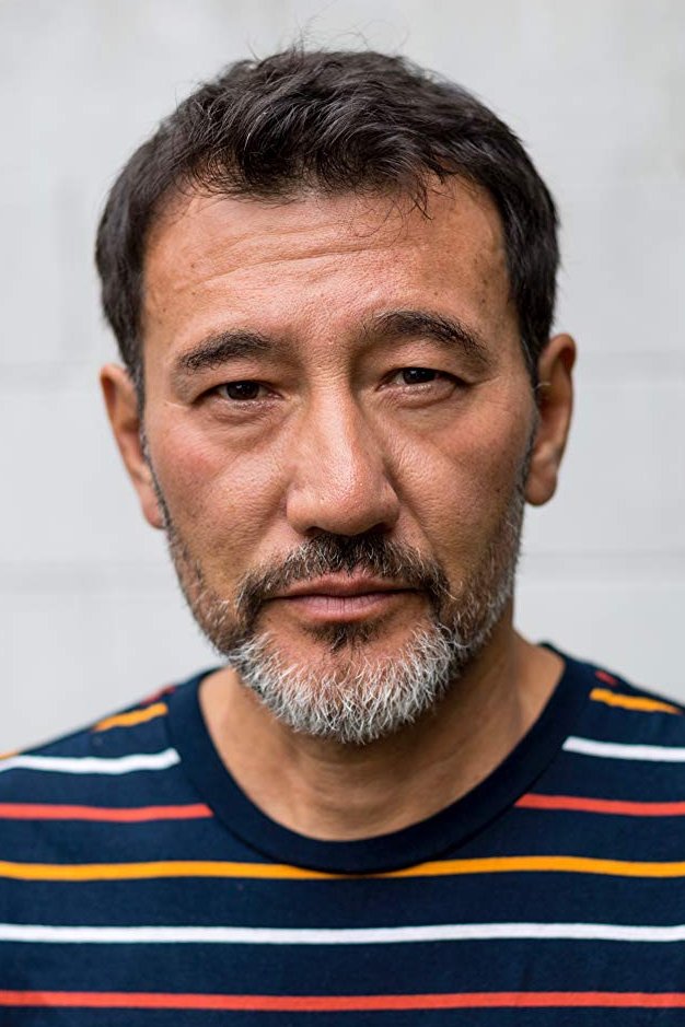 Erich Chikashi Linzbichler backdrop