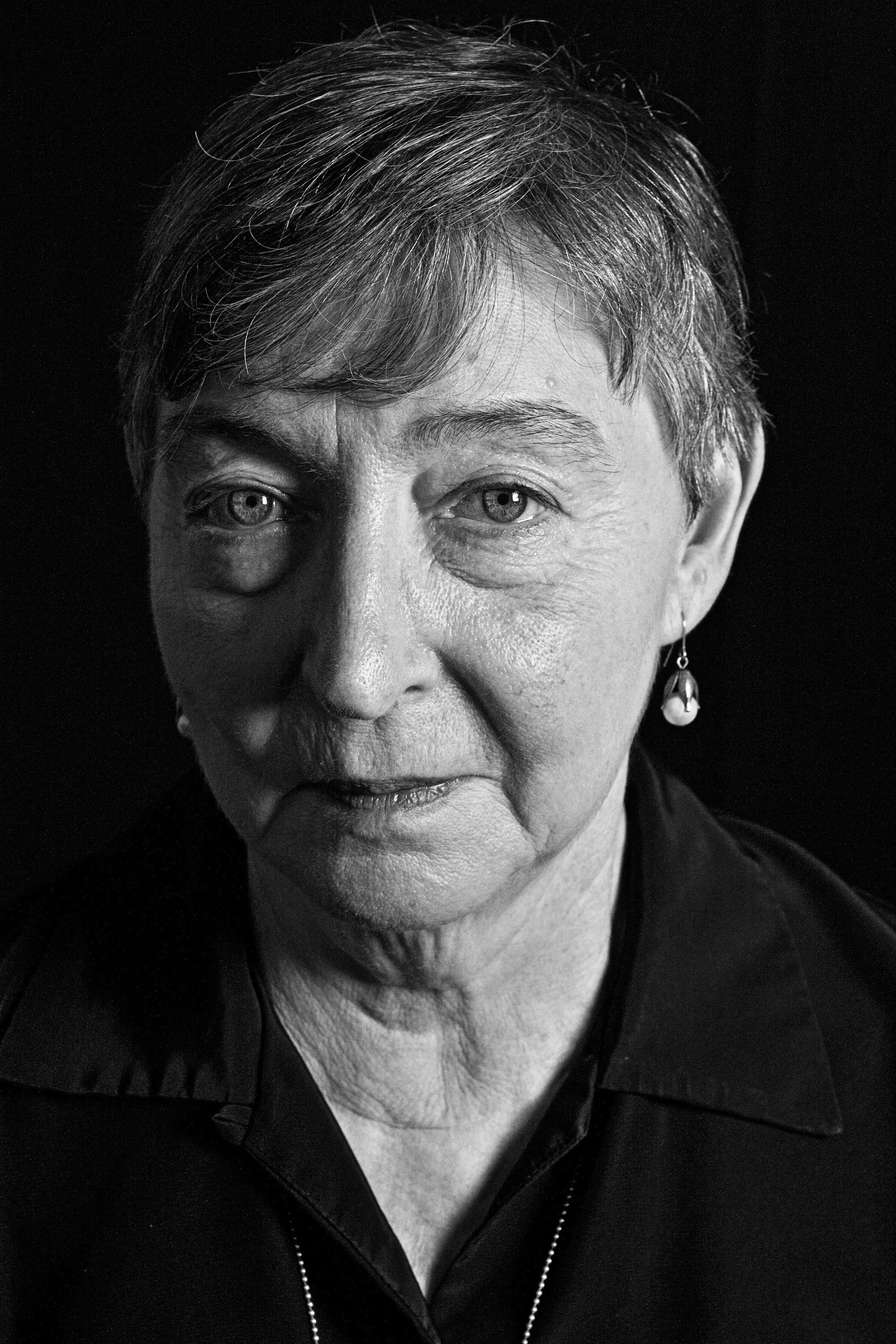 Maroussia Frank backdrop