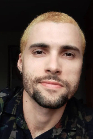 Tiago Rener backdrop