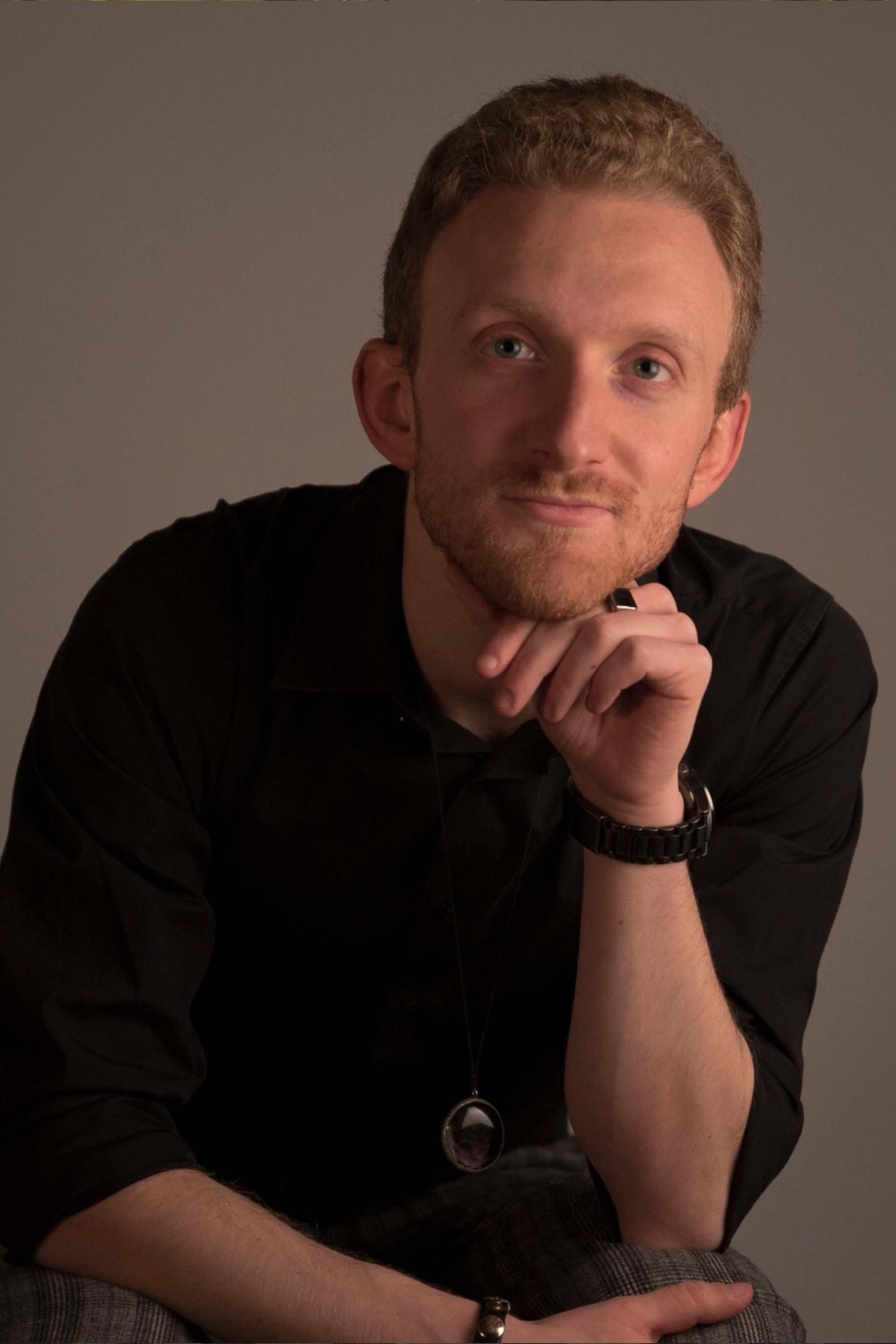 Federico Fasulo backdrop