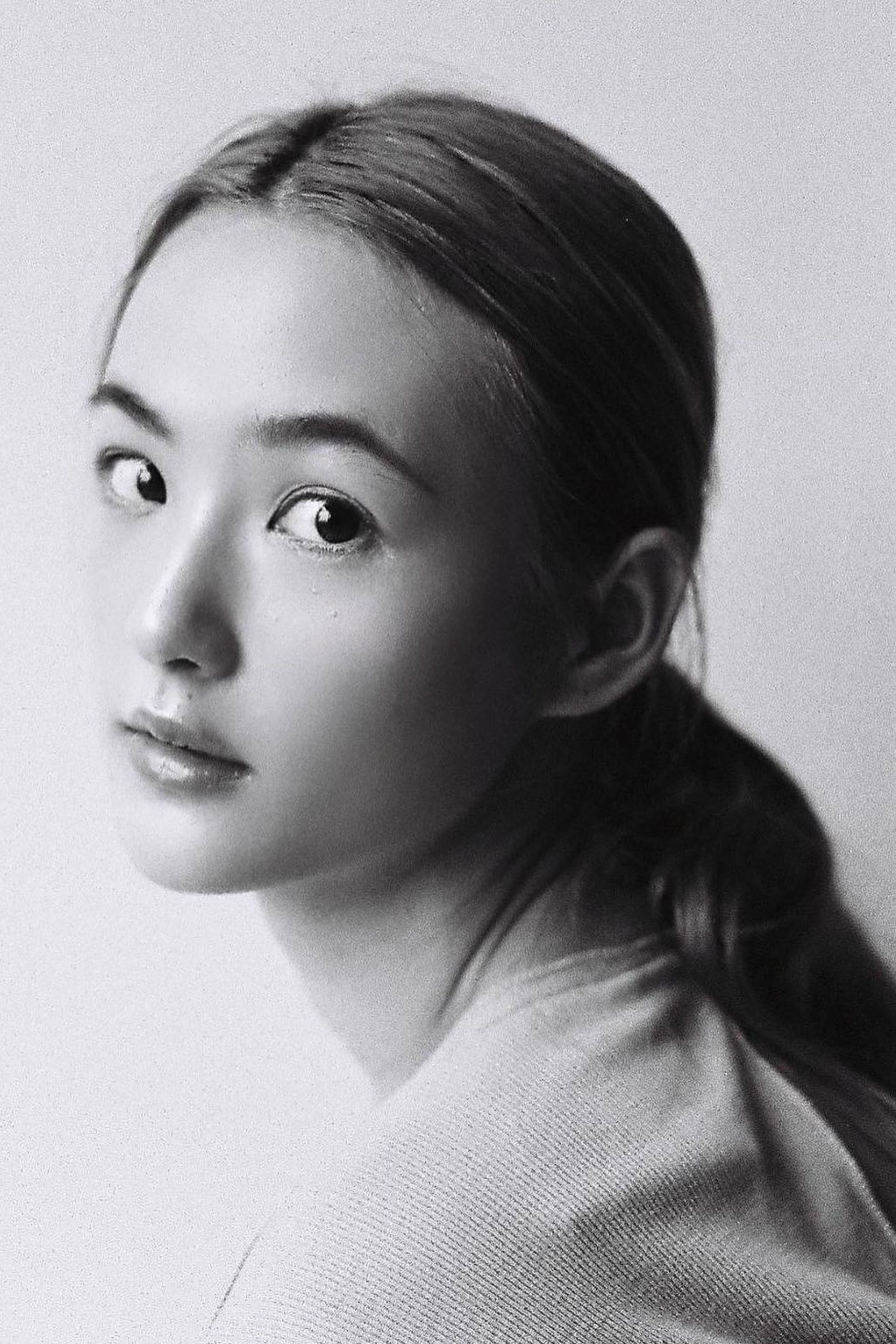 Pavadee Komchokpaisan backdrop