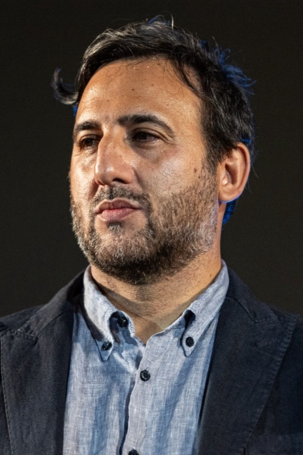 Gianluca Jodice backdrop