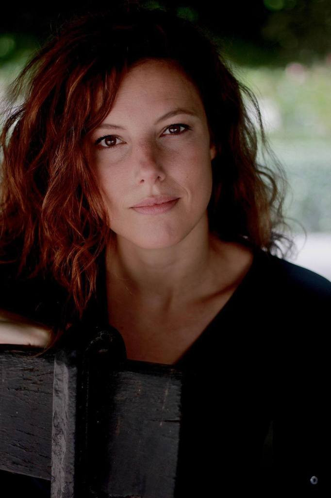 Hélène Degy backdrop