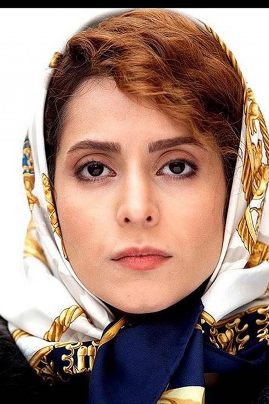 Mahdokht Molaei backdrop