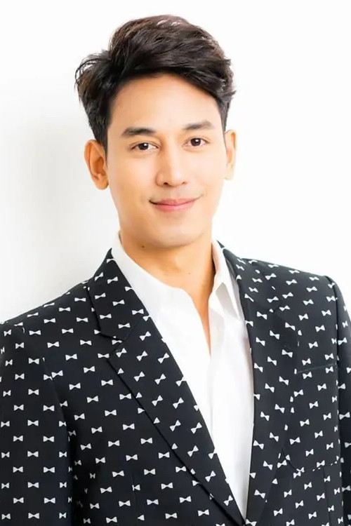 Tarkoon Karntip backdrop