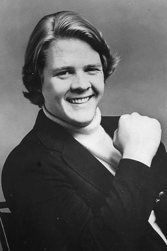 Lenus Carlson backdrop