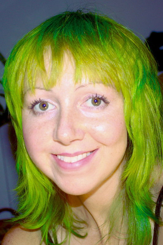 Olivia Waring backdrop