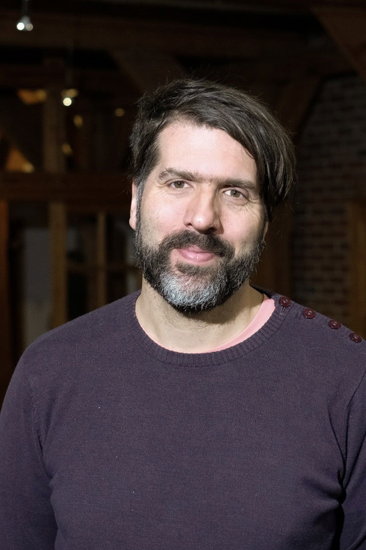 Henning Wötzel-Herber backdrop