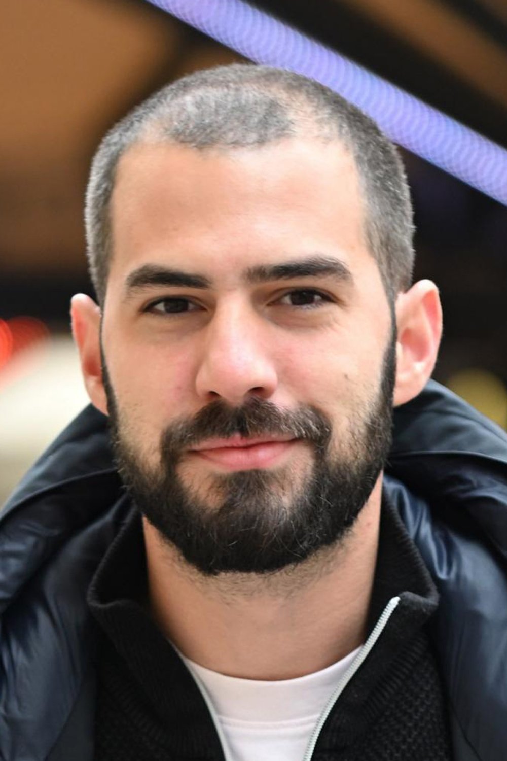 Domagoj Nižić backdrop