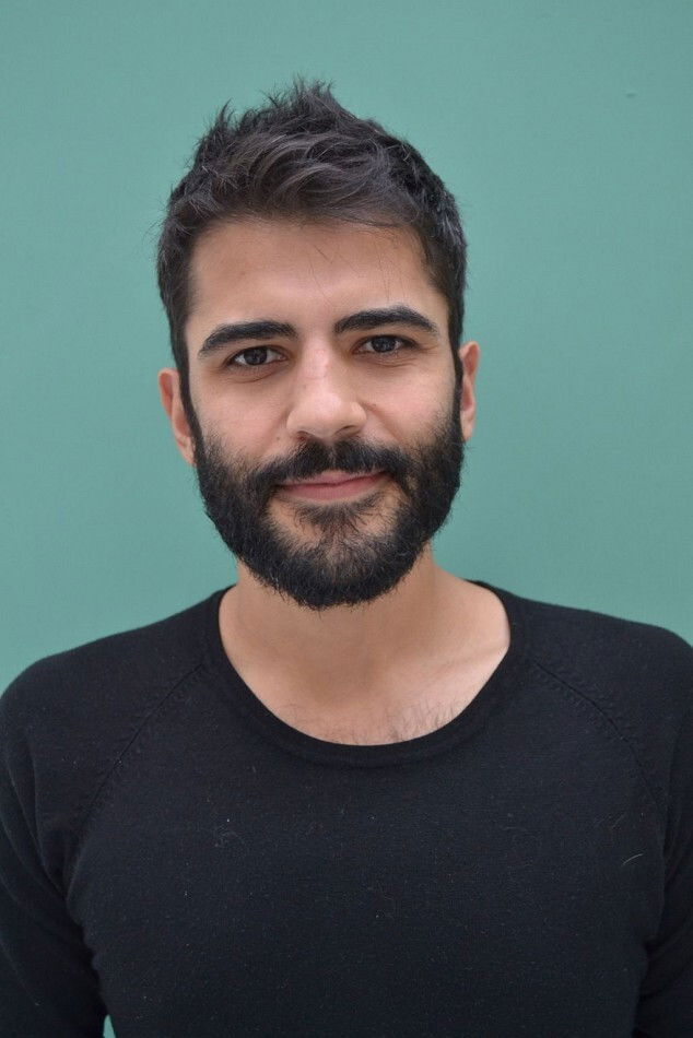 Guilherme Mariano backdrop